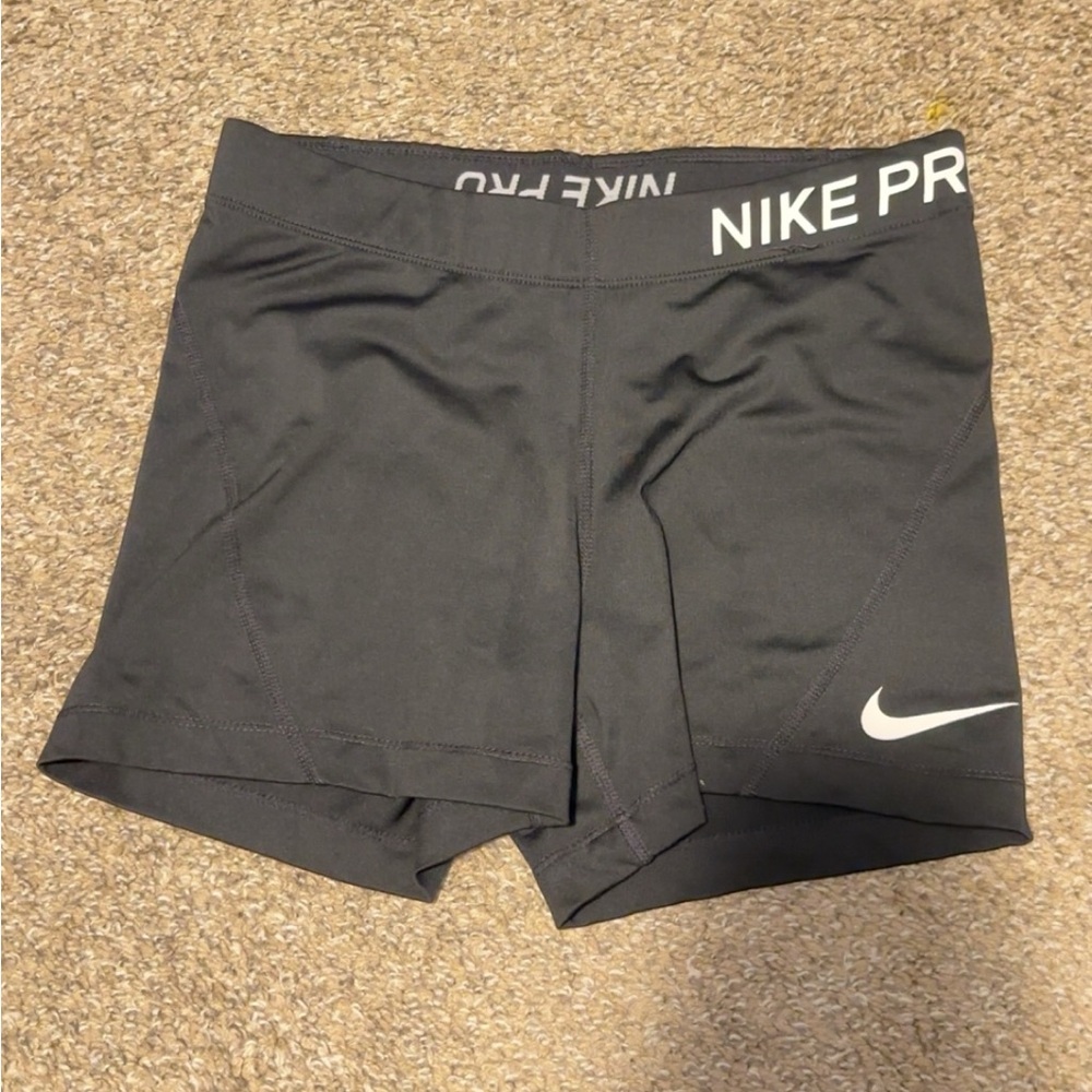 nike pro 3” shorts